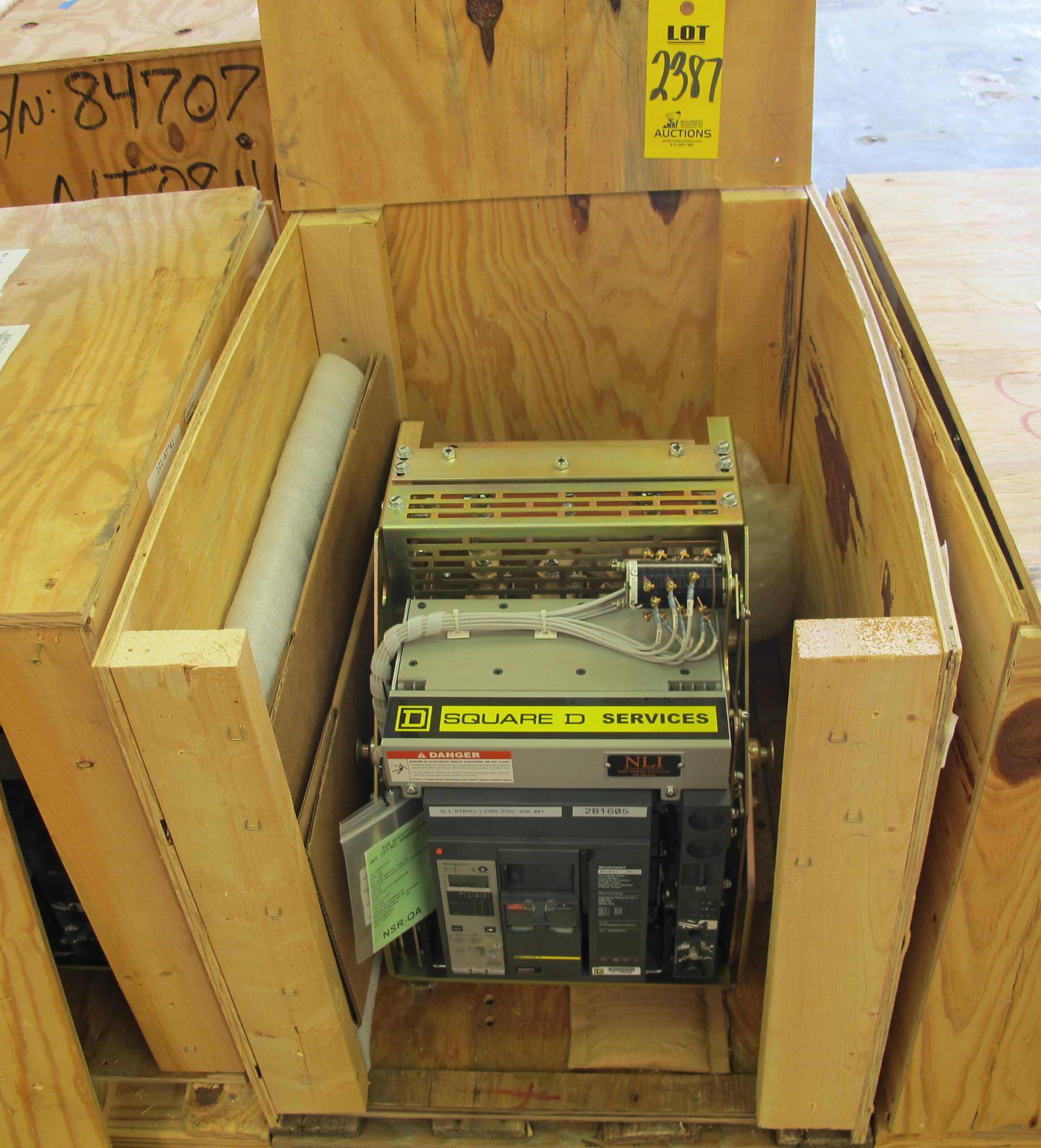 BREAKER, CIRCUIT, 600 FRAME AMP RATING, MASTERPACT NT 08N1 KIND, 3 POLE, 480 VOLT RATING SQUARE D DIRECT REPLACEMENT FOR NSR ABB K-600S INCLUDES ONE NEW 18" DOOR, MOUNTS USING EXISTING HINGES > CONTINUOUS CURRENT: 600A > INTERRUPTING RATING: 30KA @ 535VAC > 125VDC OPERATED > MICROLOGIC TRIP UNIT 5.0A > 250A SENSOR > 250A SENSOR PLUG > 18" DOOR, PART # NLI-NT08N1-LISB8-EODC-NSR-001 (W-44) LOADING & HANDLING FEE $15-